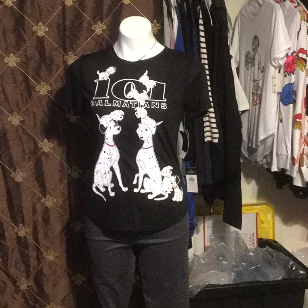 1 XS, 1 S, 1 XL black 101 Dalmatian. Super cute